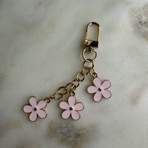 UNBRANDED FLOWER BAG CHARM